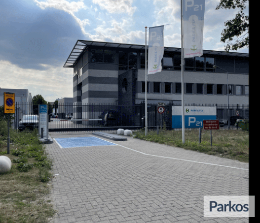 P21-Eindhoven-Airport-ParkFly-locatie-ingang